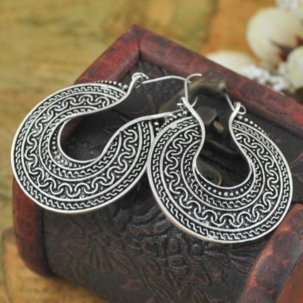 Traditional Ethnic Style Hoop Earrings